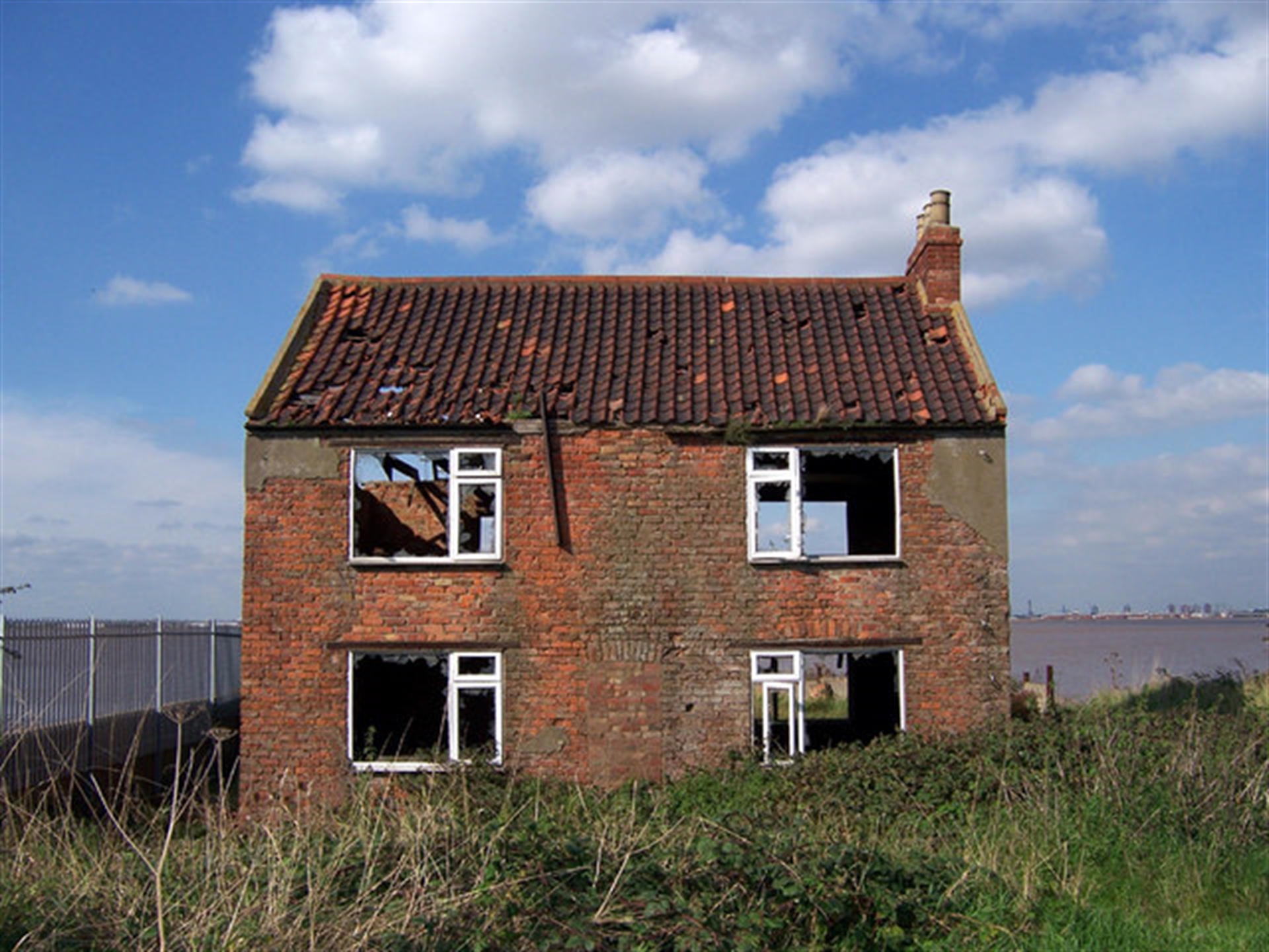 Landowners to address abandoned rural property